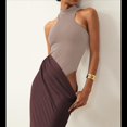thumbnail image 4 of Vestido de Verano para Mujer, Elegante, Sin Mangas, con Cuello Halter y Ajustado. Caqui L, 4 of 7