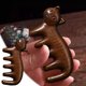 thumbnail image 3 of Peine de Madera para Masaje del Cuero Cabelludo Portátil en Diseño de Gato Suave Masaje para el Cuidado de la Cabeza para la Familia y Material, 3 of 8