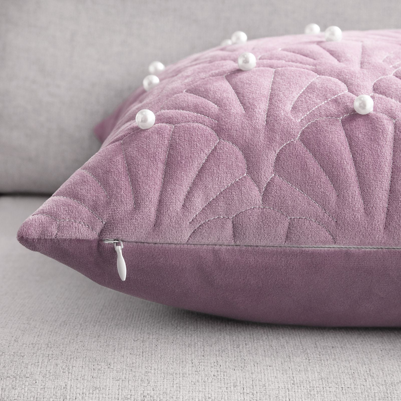 Phantoscope Velvet Decorative Throw Pillows with Inserts, Pearl Shell Quilted Design, 18 x 18 in, Purple, 2 Pack