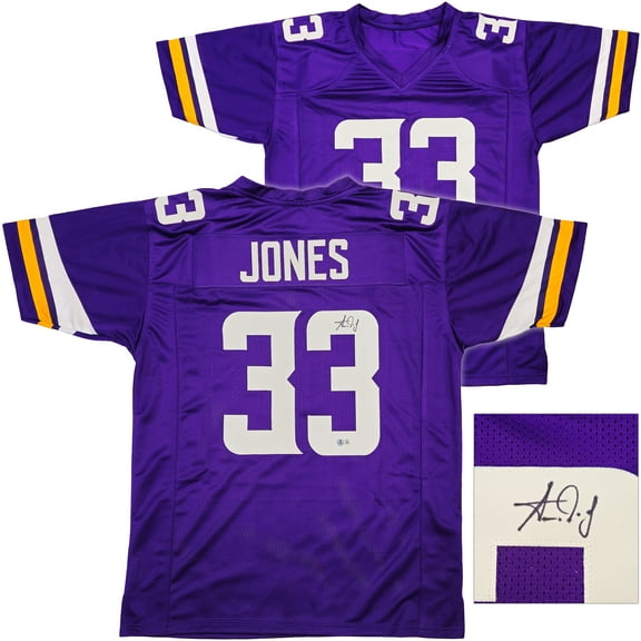 Minnesota Vikings Aaron Jones Autographed Purple Jersey Beckett BAS Witness 238330