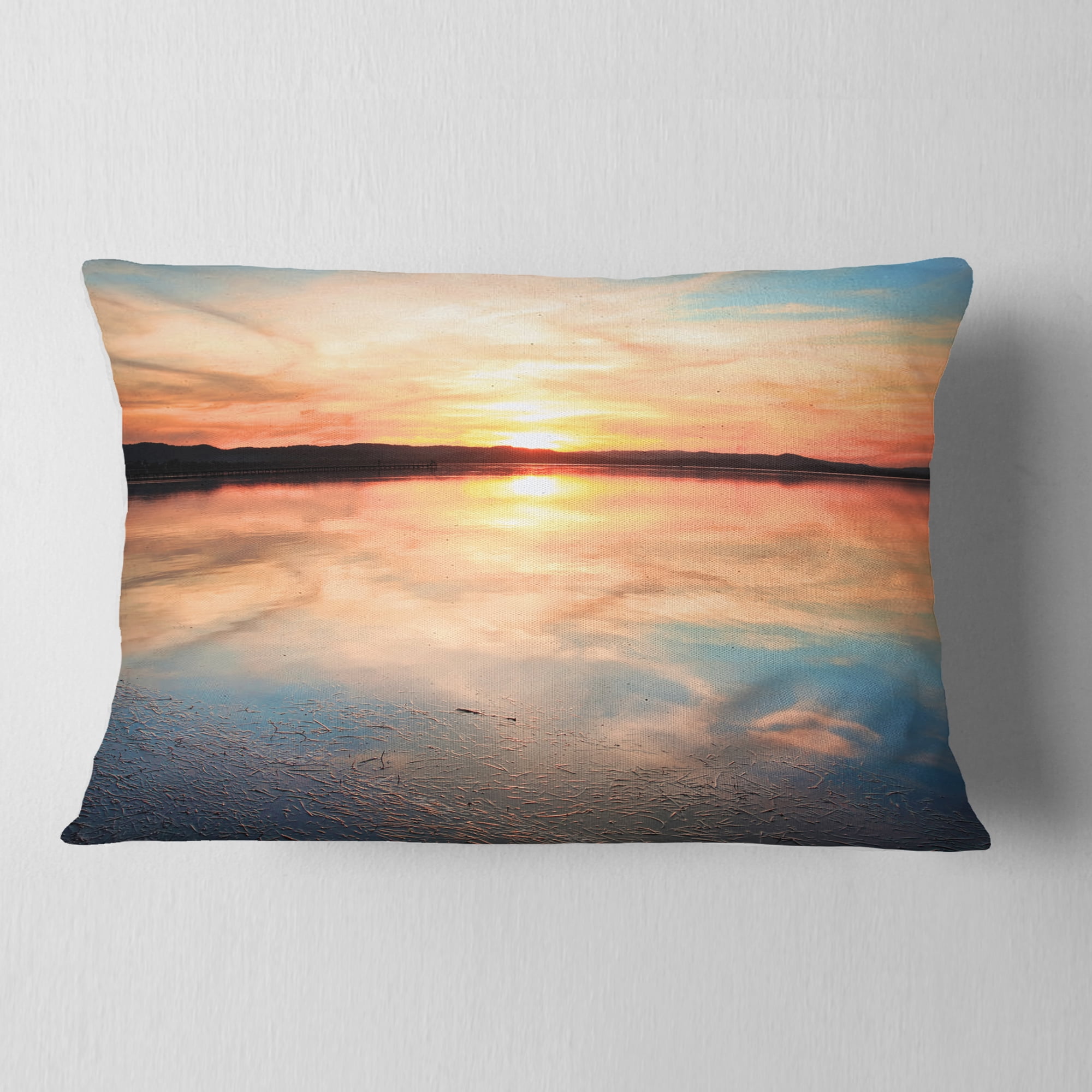 Designart Sensational Sunset in Australia - Seascape Throw Pillow - 12x20