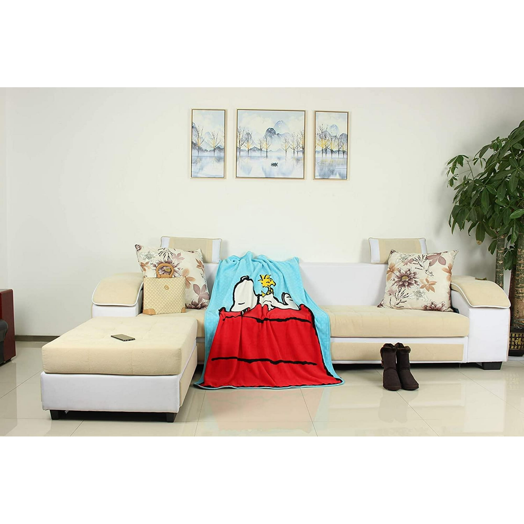 Silver Buffalo Peanuts Snoopy Woodstock 45 X 60 Inch Fleece Throw Blanket