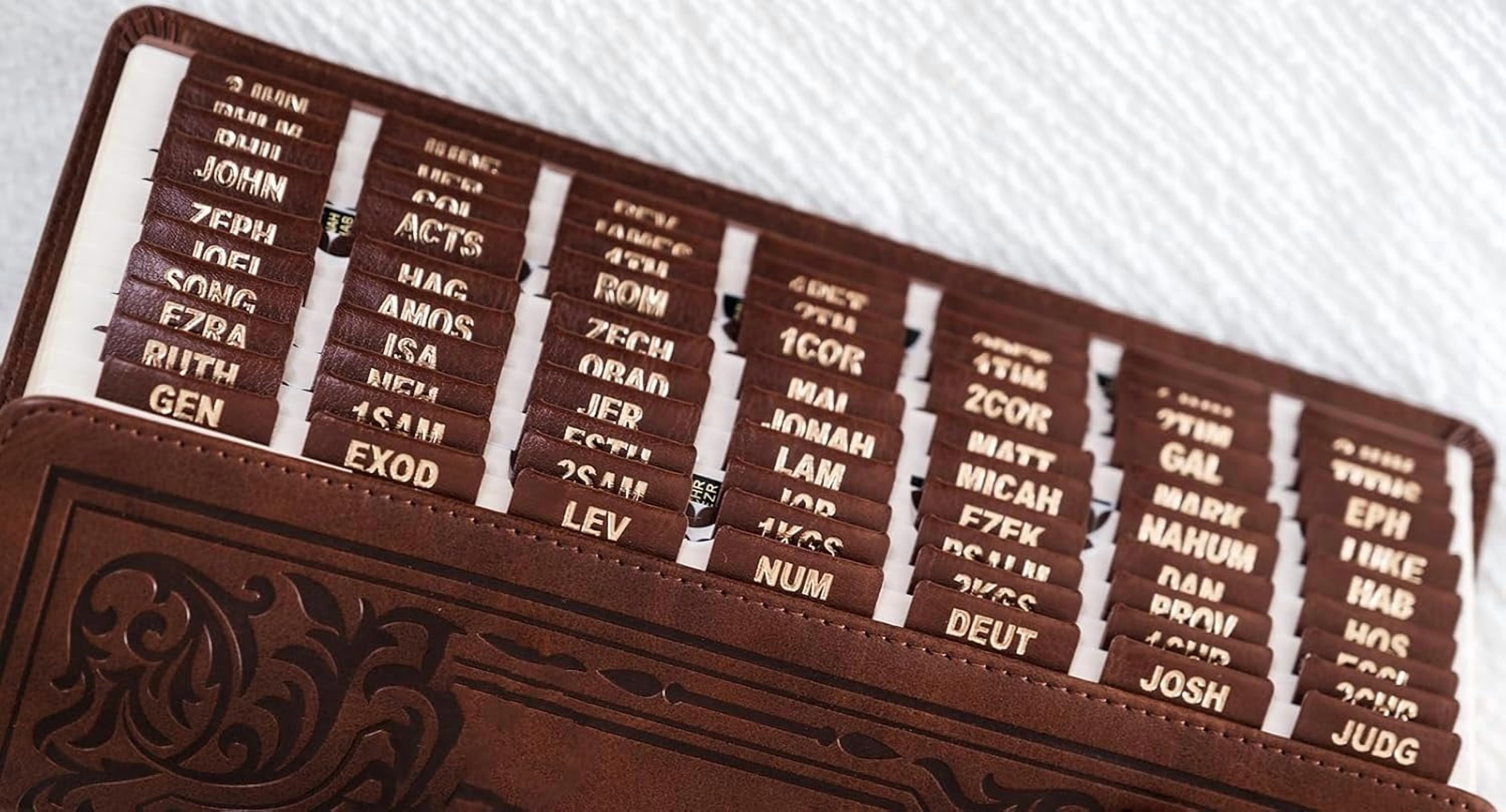 -Leather Bible Tabs, Bible Tabs for Women and Men(Gold Foil Lettering) Large Print Stickers, Easy to Read and Apply, 80 Chapters Labels for Easy Navigation (Brown Small)