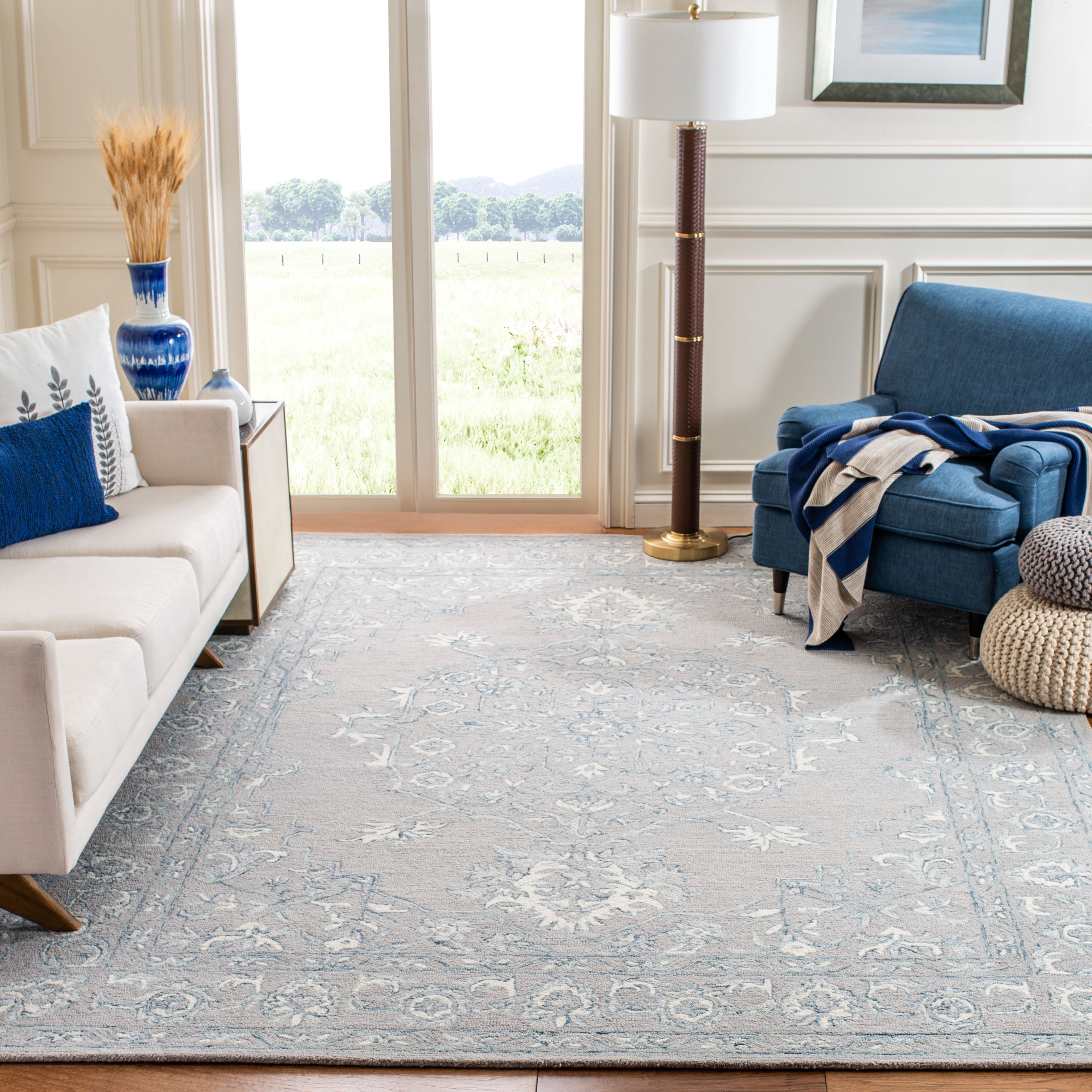 SAFAVIEH Micro-Loop Britton Oriental Area Rug, Light Grey/Ivory, 7' x 7' Square