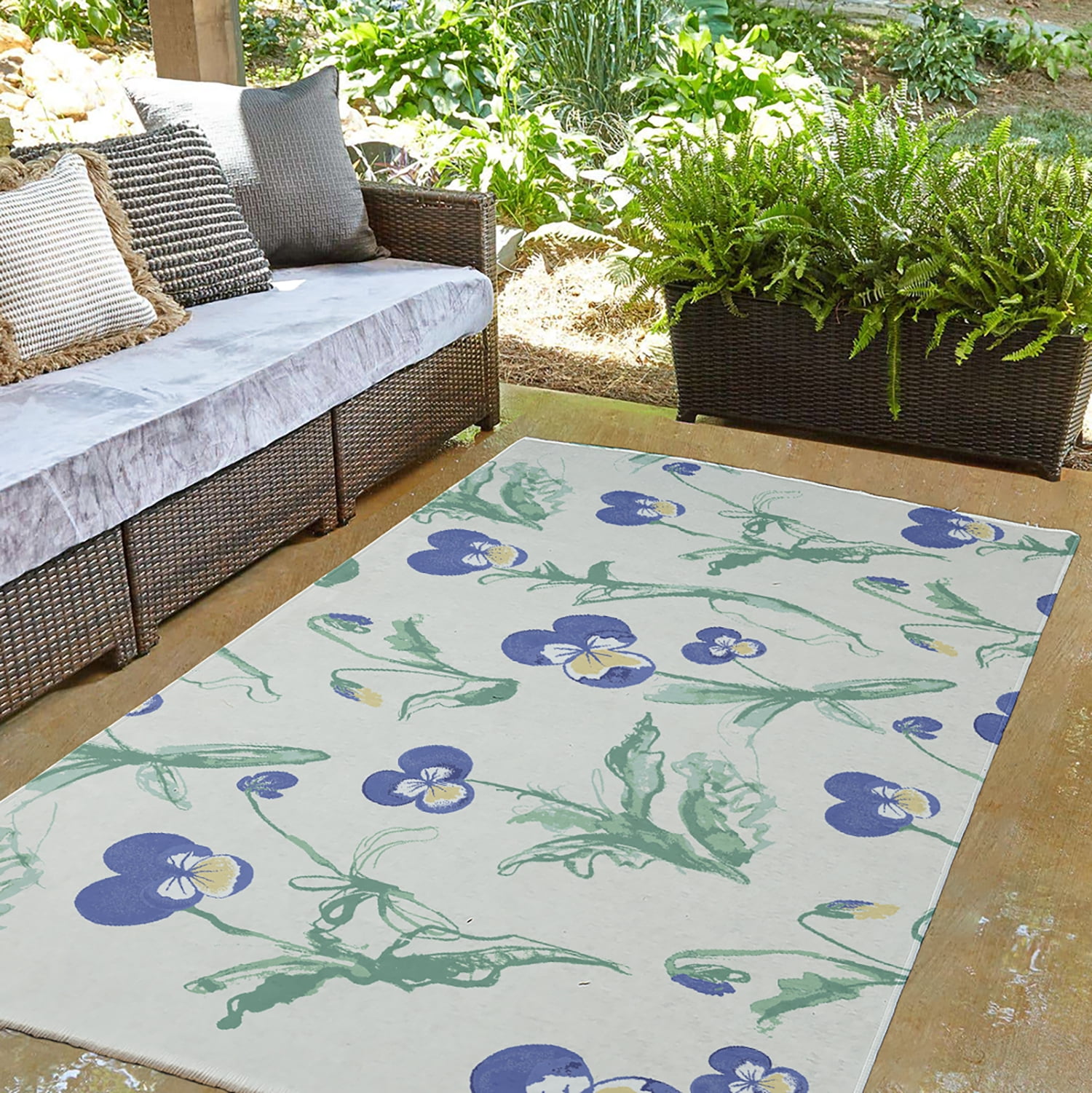 3' x 5' Simply Daisy Bunch of Pansies Casual Chenille Area Rug, Purple