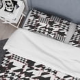thumbnail image 4 of Designart 'Classic Houndstooth Pattern' Mid-Century Modern Duvet Cover Set, 4 of 4