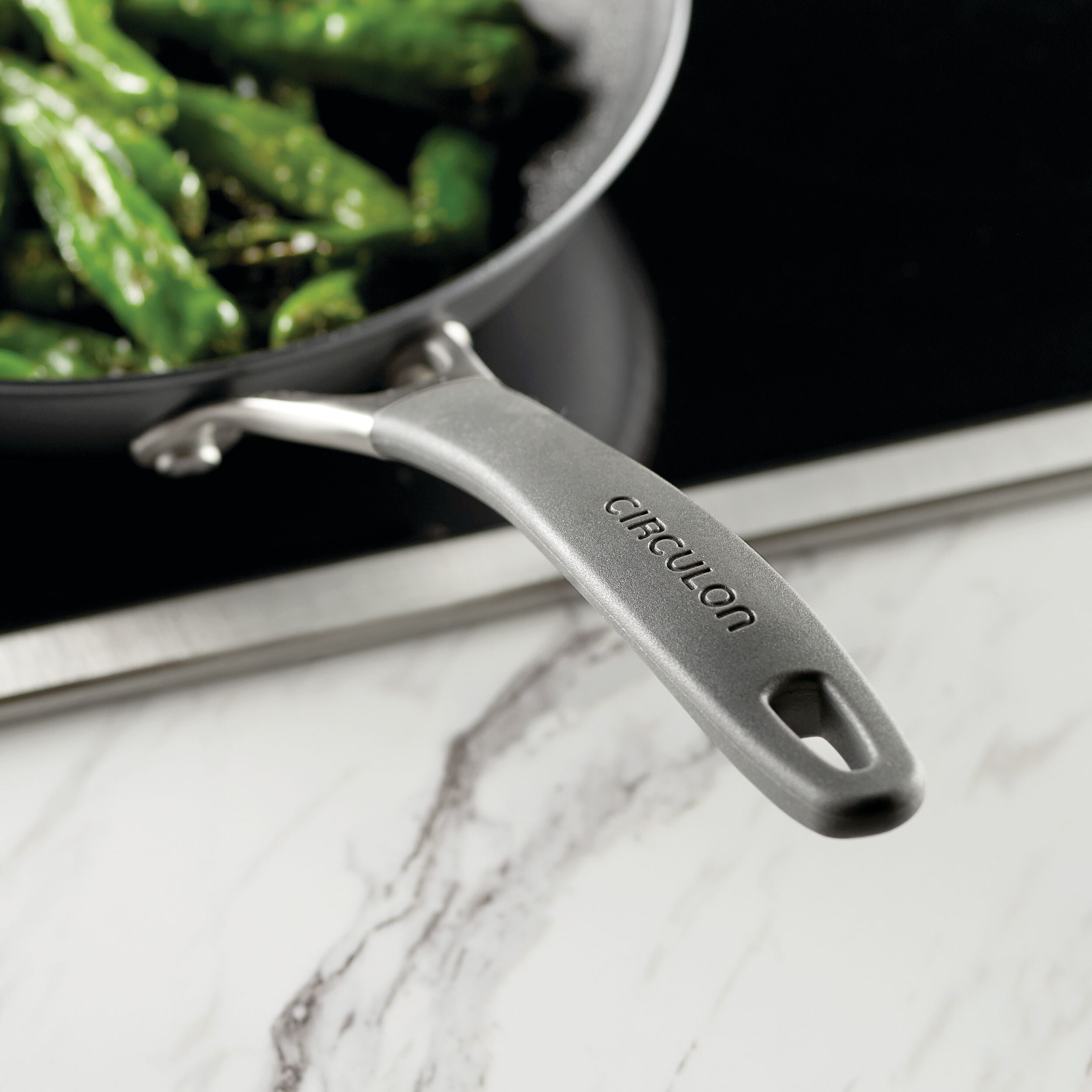 Circulon A1 Series with ScratchDefense 11-piece Non-Stick Cookware Set.Hard Anodized Aluminum Construction.Ergonomic Silicone Grip Handles.