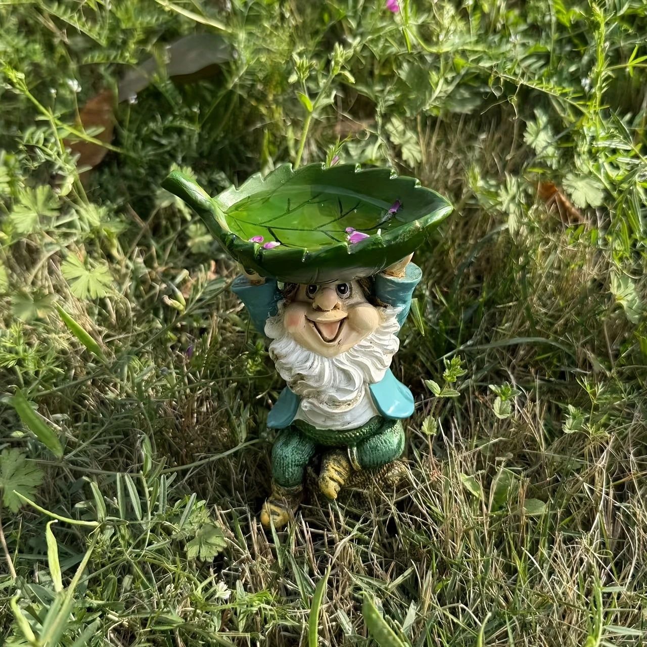 Outdoor Garden Gnomes Spring Gnome Bird Feeder with Birdbaths Garden Gnomes Outdoor Decorations for Yard Patio Lawn Porch Ornament,Garden Gift
