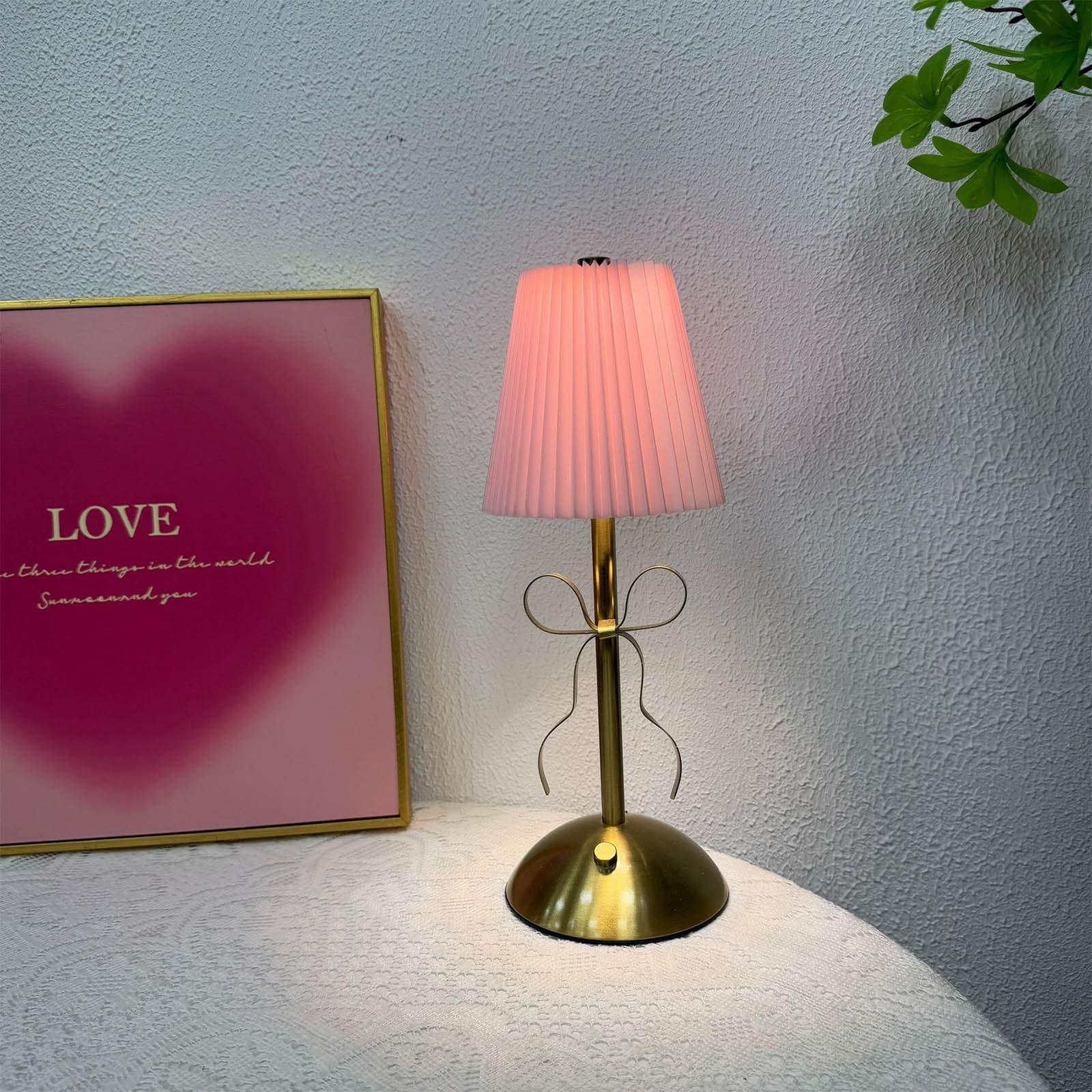 Small Bow Table Lamp for Girl's Bedroom Cute Coquette Bow Table Lamp with Fabric Shade Modern Decorative Bedside Light Small Princess Desk Lighting Boho Living Room