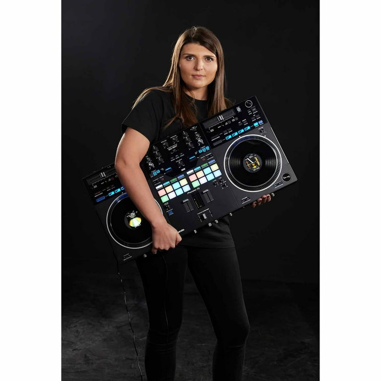 Pioneer DDJ-REV7 DJ Controller & Audio Mixer with Serato DJ Pro