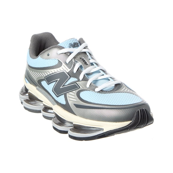 New Balance Sneaker, 8.5, Silver