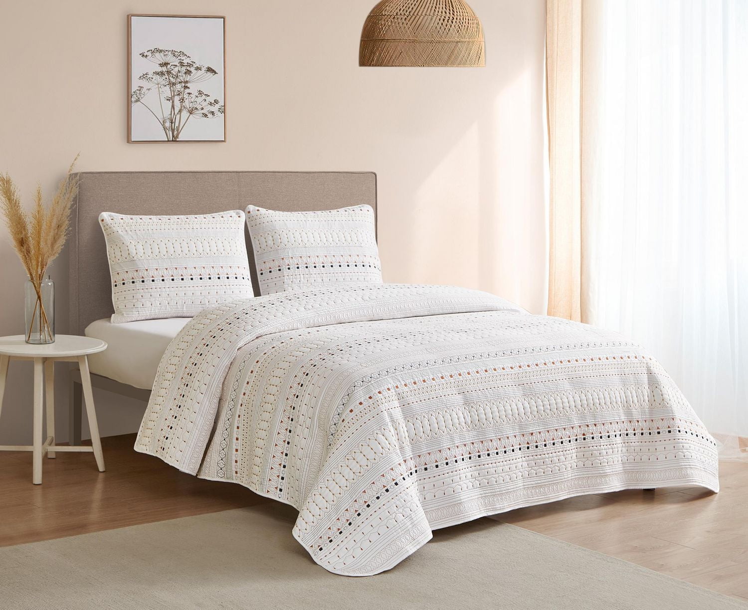 Delmeza 3 Piece Quilt and Sham Set