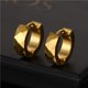 thumbnail image 4 of Pendientes de aro para hombre con corte geométrico único en plata de ley y color negro, 4 of 5