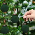 thumbnail image 1 of Bola Navideña de Terciopelo Flocada, Adorno de Plástico para Árbol de Navidad, Decoración Colgante para Árbol de Navidad de 2,4 Pulgadas., 1 of 5