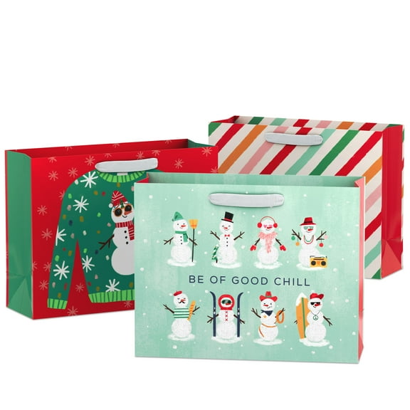 Hallmark 3-Pack Large Holiday Gift Bags (Chillin' Snowmen)