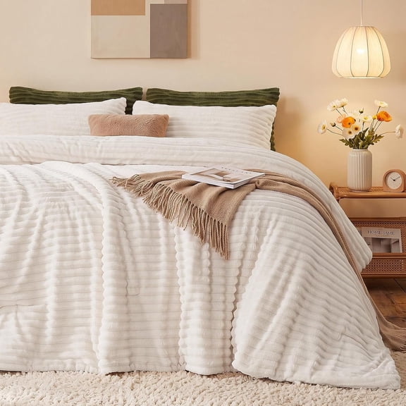 Comforter Set 3 count - Fleece Soft & Warm Plush Cream White Comforter Sets, Luxury Fuzzy Bedding Sets, Heavy Bed Set Size with 2 Pillowcases