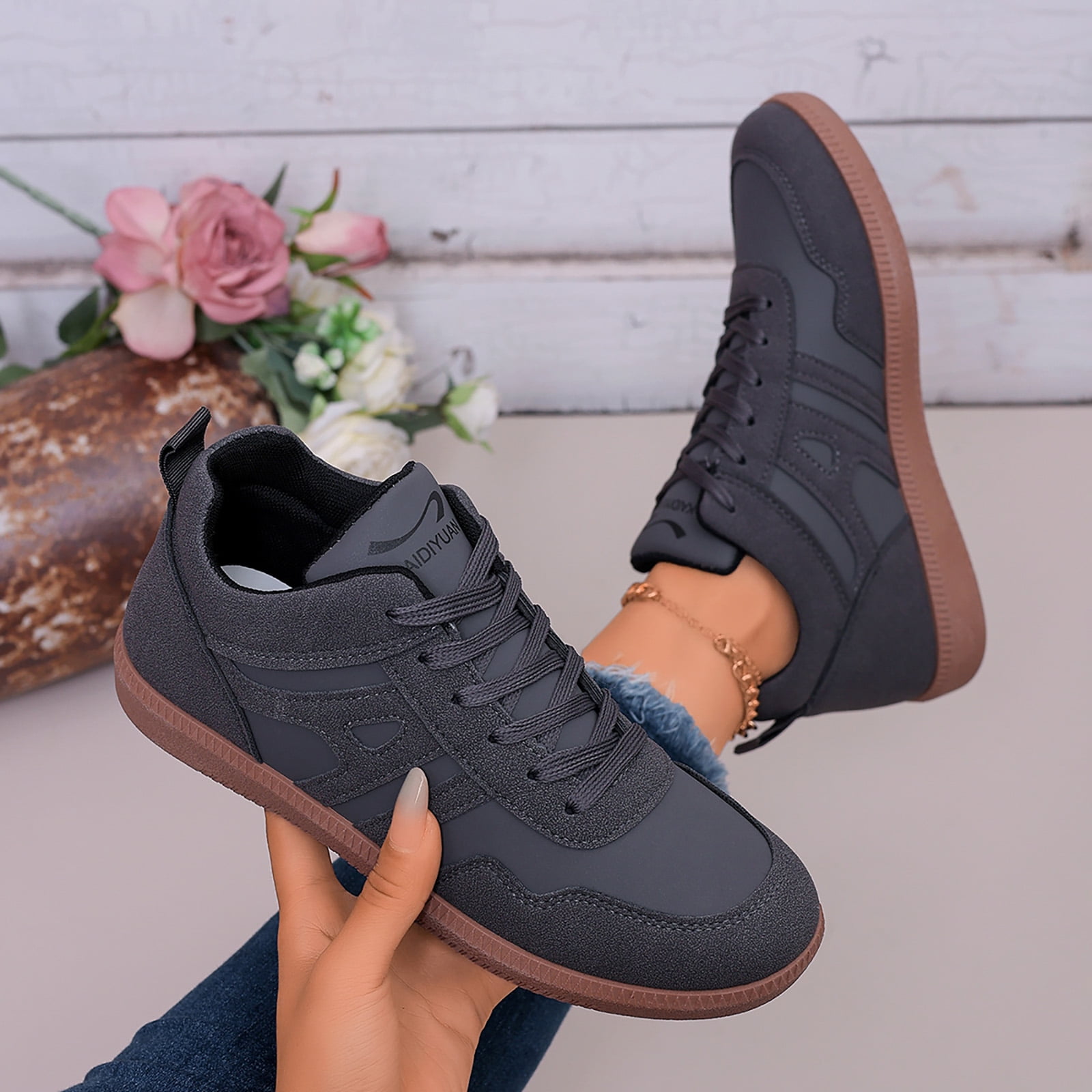 Sneakers for Women Lace up Classic Retro Trainers Tennis Shoes Trendy Splice Suede Flat Walking Shoes Casual Nonslip Footwear Gray Size 6