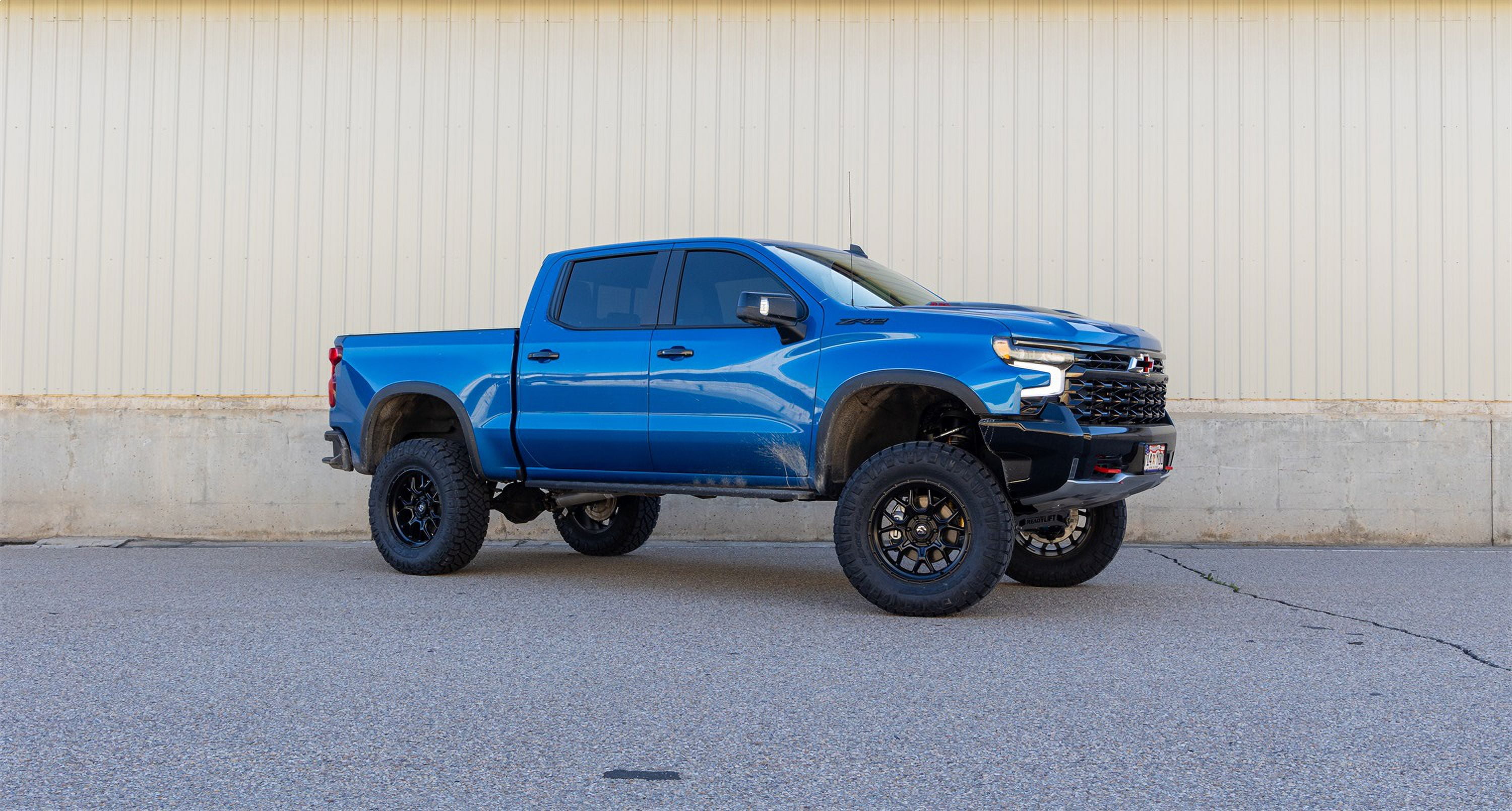 Readylift 22- GM 1500 ZR2/A T4X 1.5in Leveling KIt