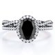thumbnail image 1 of JeenMata Juego de Novia con Forma de Infinito Retorcido de Diamante Negro Cultivado en Laboratorio de 1,75 Quilates y Moissanita Engastado con Halo Pavé en Baño de Oro Negro de 18 K sobre Plata, 1 of 6
