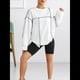 thumbnail image 5 of Sudaderas de Larga para Mujer XL, 5 of 9