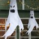 thumbnail image 4 of Fantasma colgante de Halloween de 47 x 20 pulgadas, aterrador, espeluznante y volador, 4 of 8