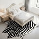 thumbnail image 2 of Alfombra Estampado Cebra BENRON 140x158 cm Antideslizante Marfil y Negro, 2 of 6
