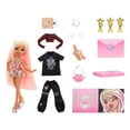 thumbnail image 4 of Muñeca Bratz Celebridad Karol G con Accesorios, 4 of 4