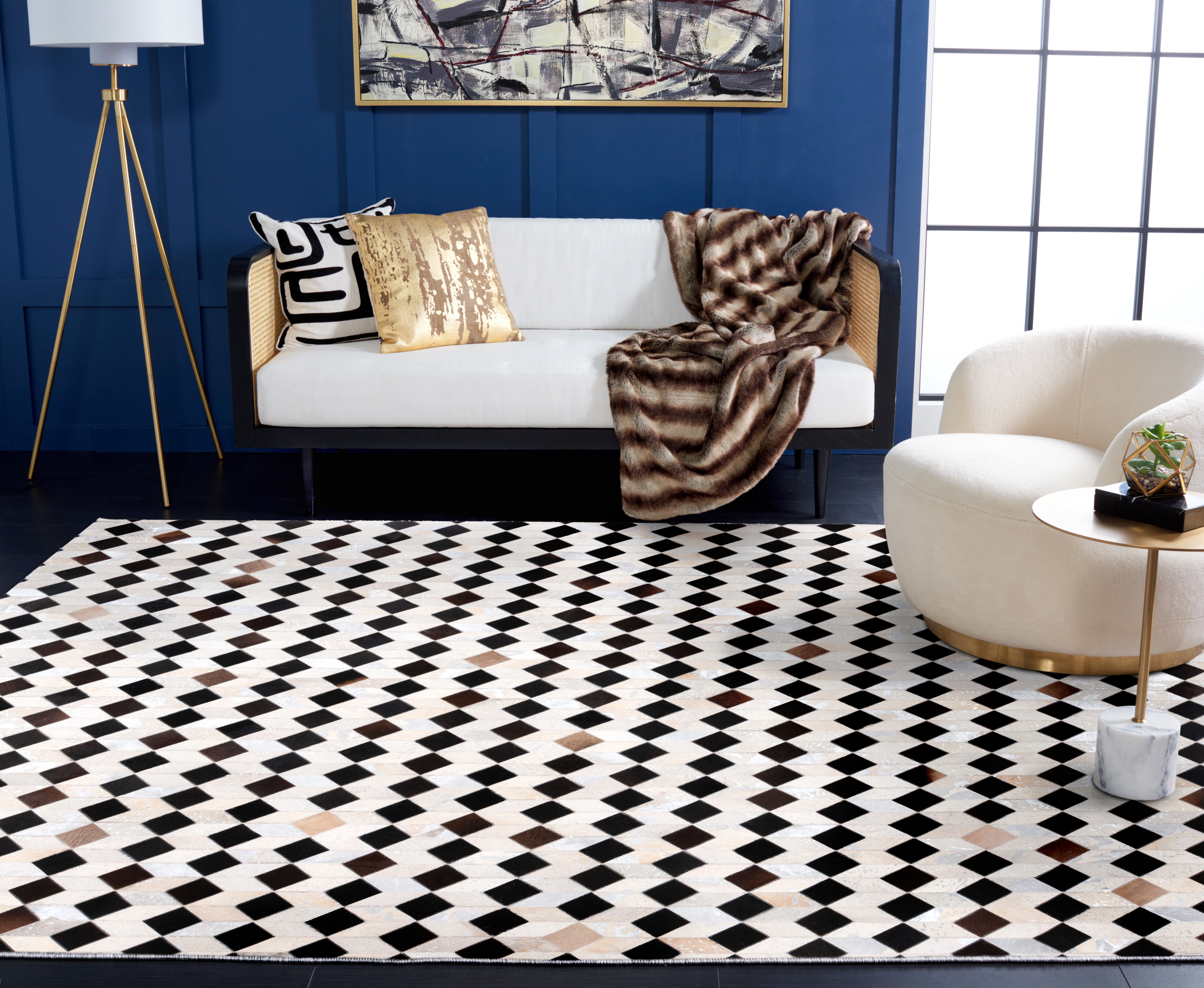 SAFAVIEH Studio Leather Harry Geometric Area Rug, Beige/Black, 5' x 8'