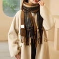 thumbnail image 4 of Bufanda de invierno, Bufandas cálidas, Accesorios para clima frío, Bufandas con flecos, 4 of 5