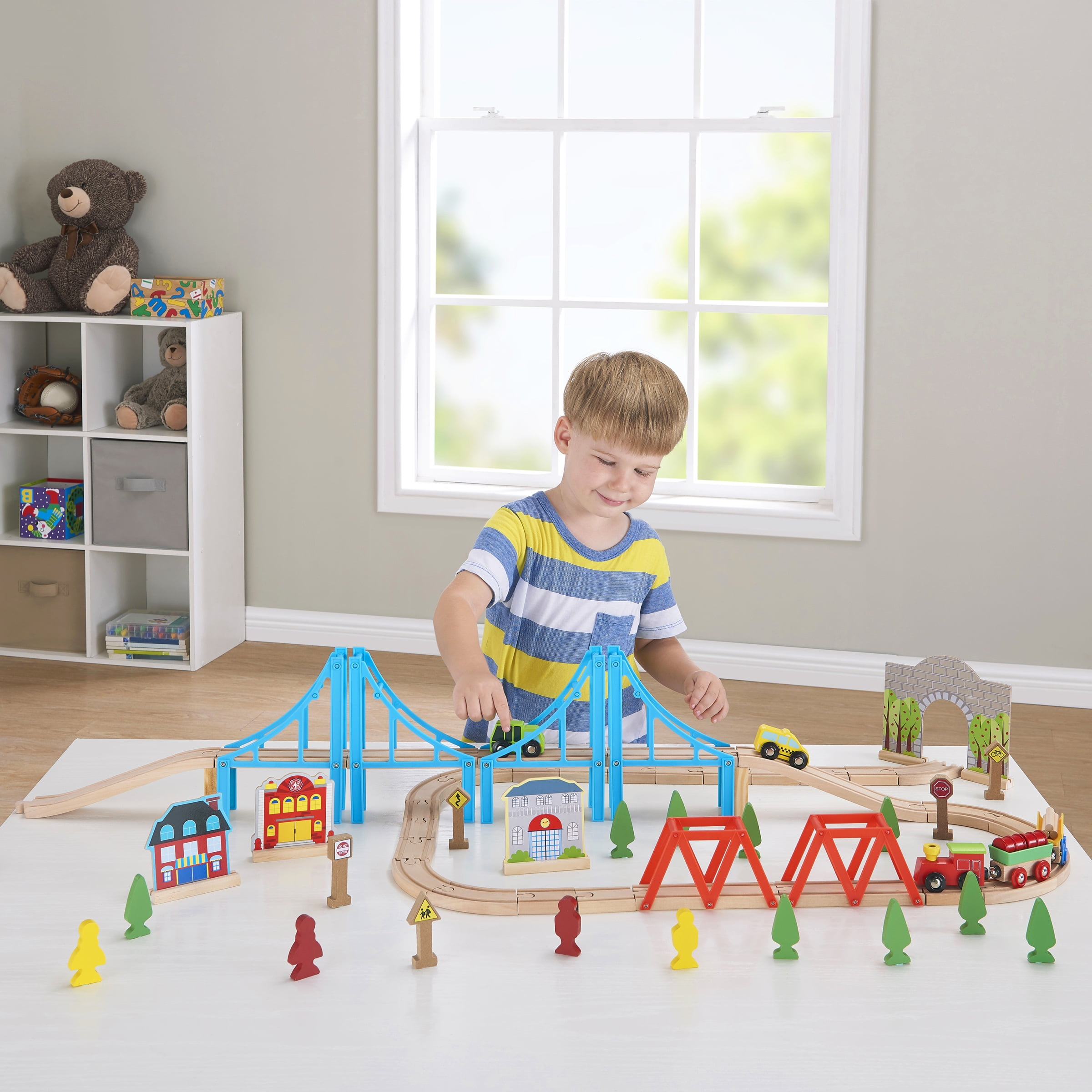 spark train set