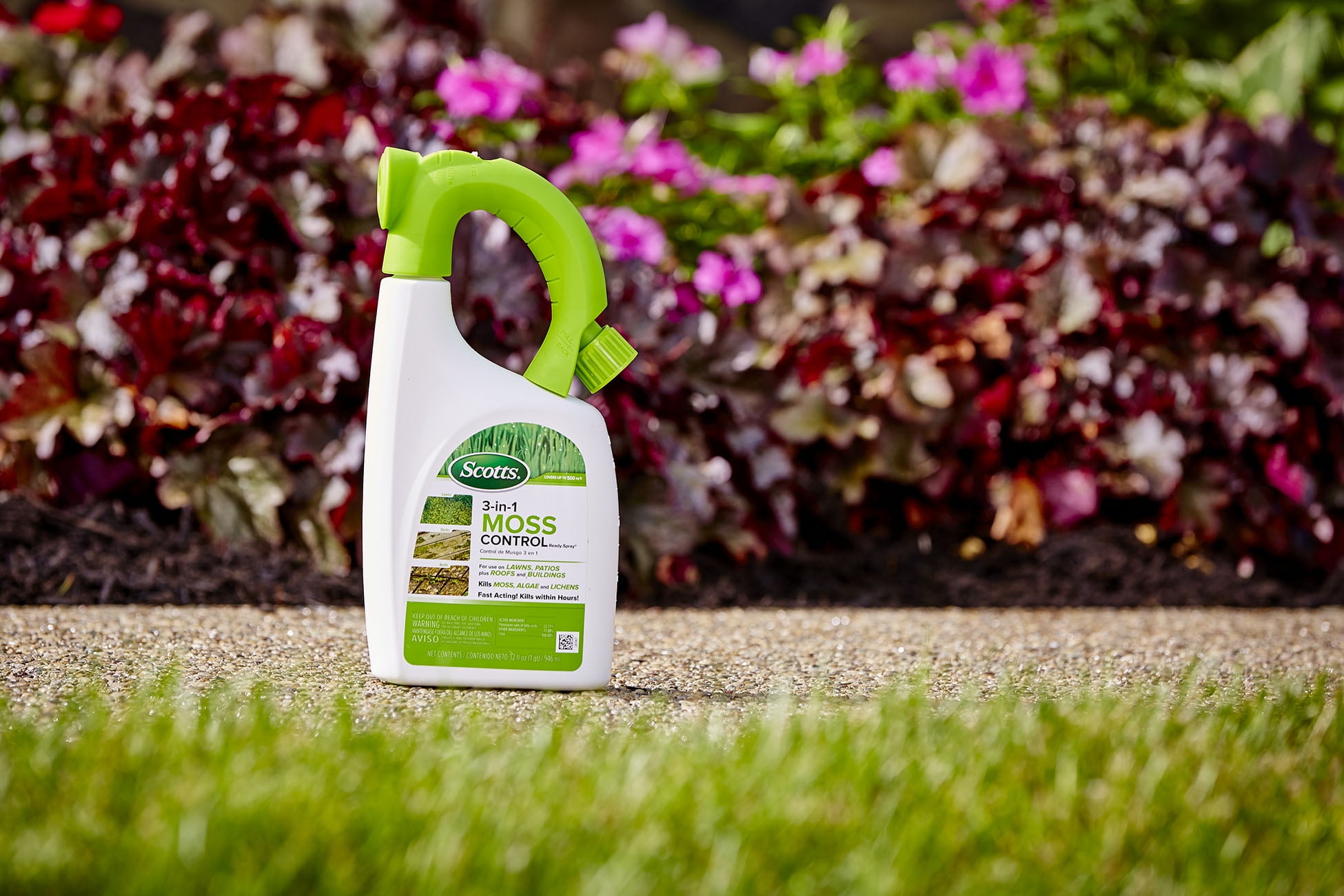 Scotts 3-in-1 Fast-Acting Moss Killer Spray, 32 fl. oz.