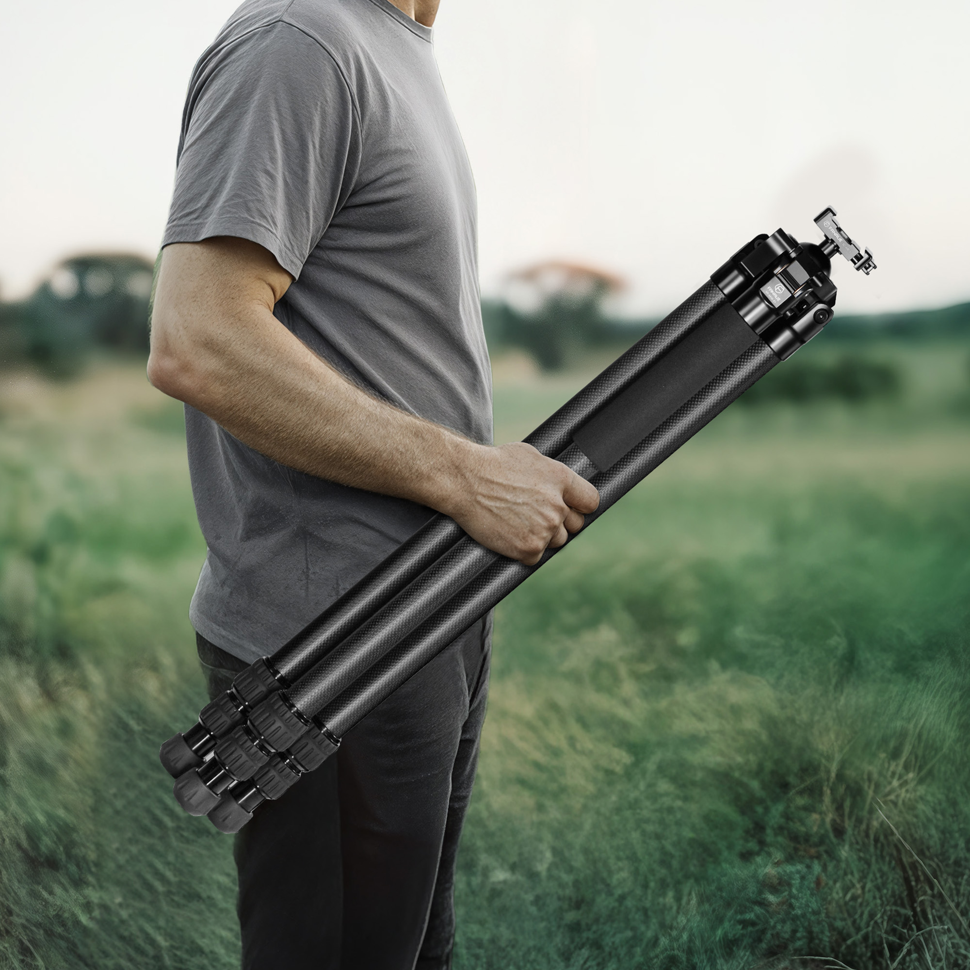 FANAUE Carbon Fiber Tripod, 3 Section Lightweight Tripod with 360° Ball Head & Quick Release Plate, Max Load 20kg/44lbs for Photography, Hunting, Shooting, Travel, Outdoors
