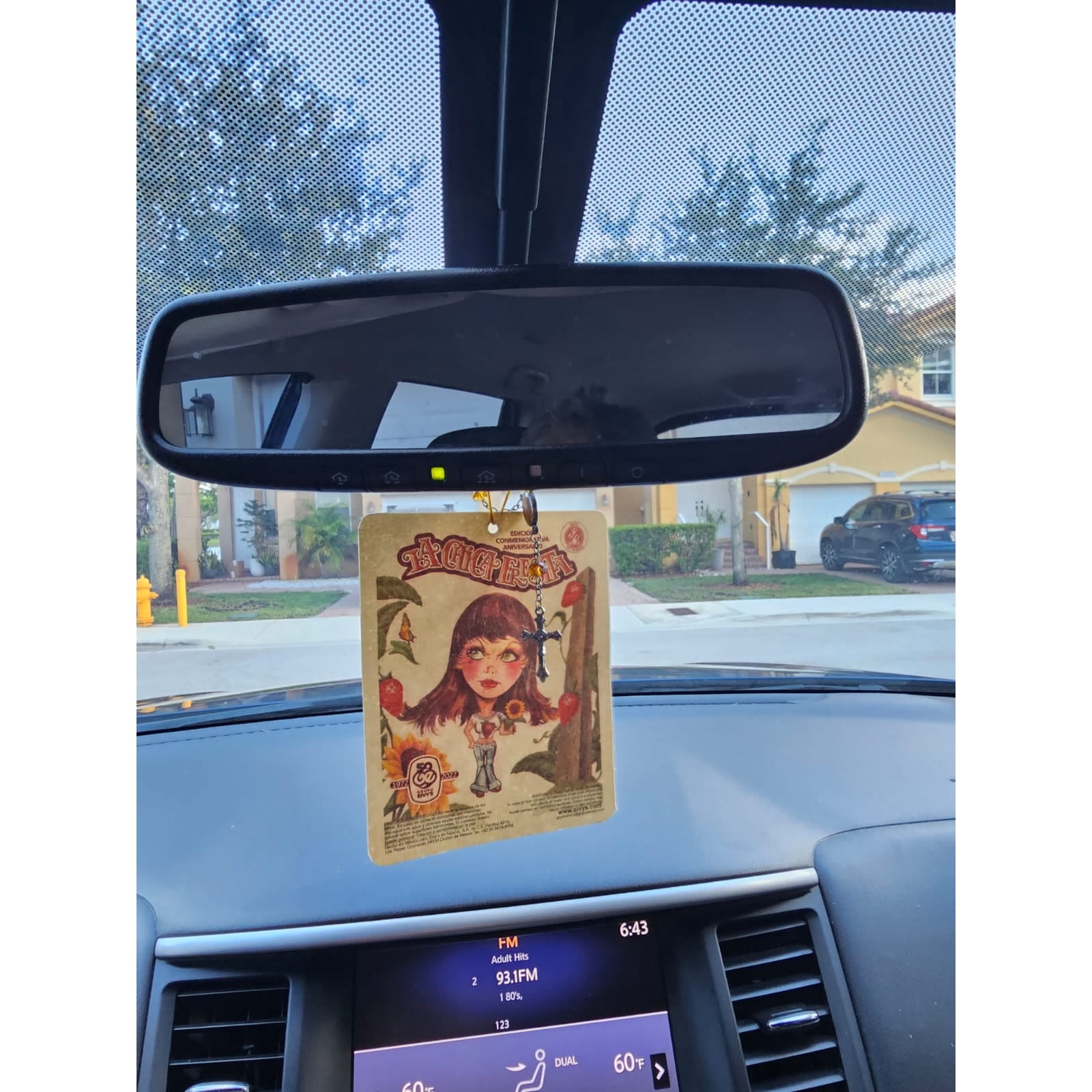 La Chica Fresita Car Air Freshener Original Plaque Fresa/Strawberry (25 In Box)
