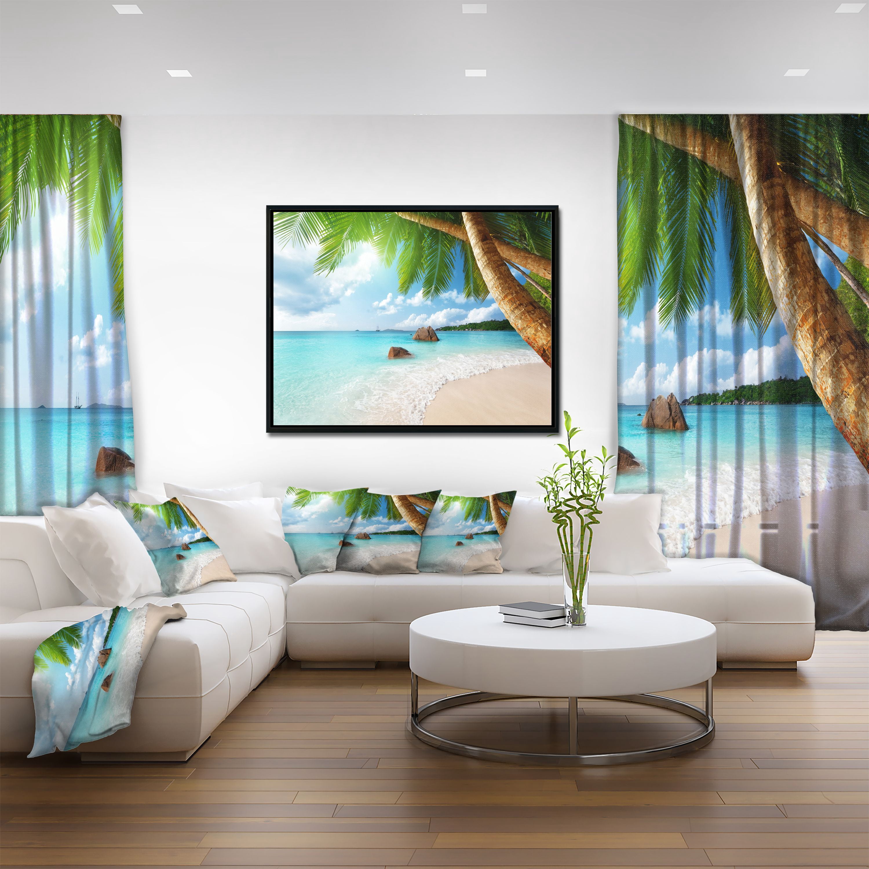 Designart ' Praslin Island Seychelles Beach ' Seashore Photo Framed Canvas Print