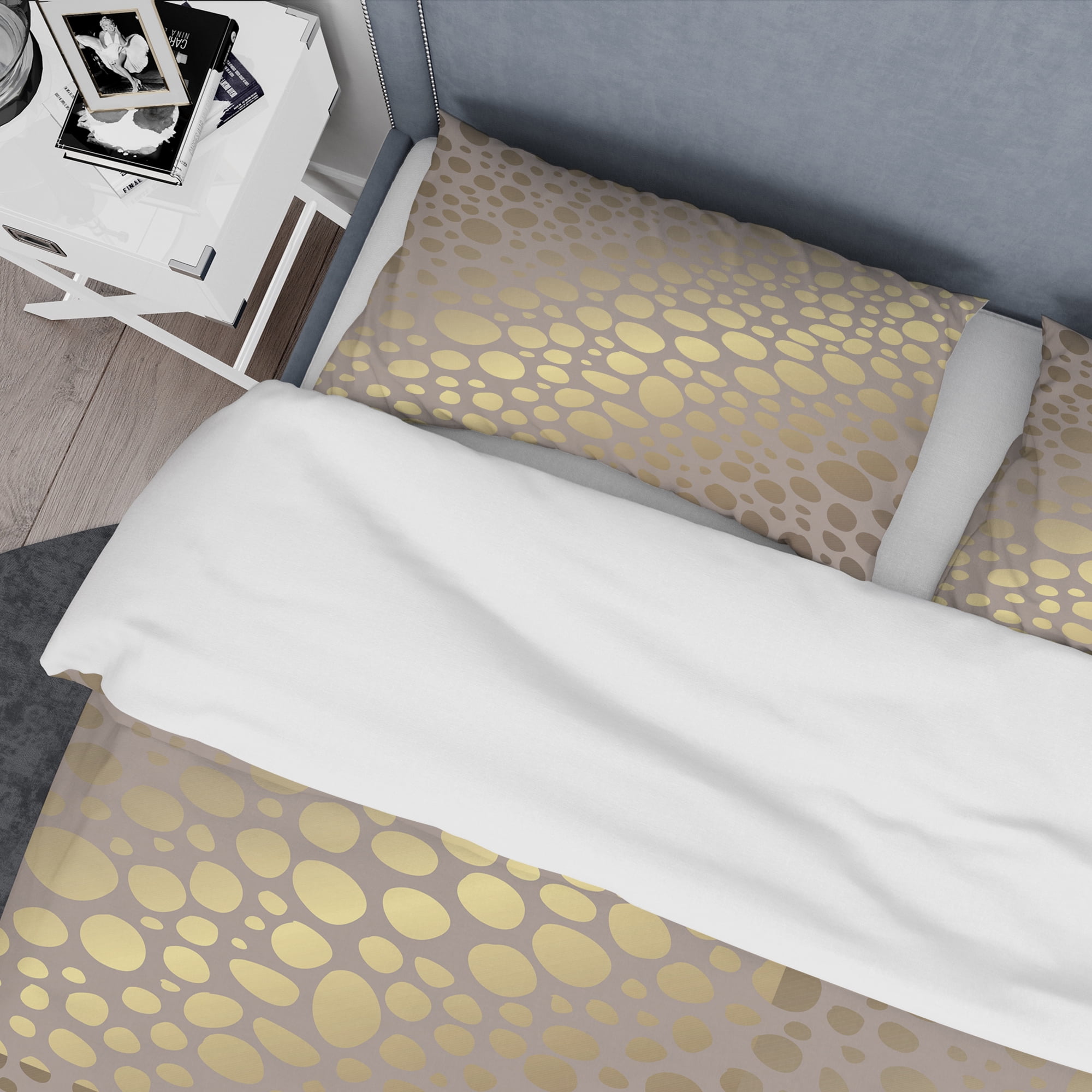 Designart 'Golden Marble Design III' Mid-Century Modern Duvet Cover Set