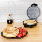 Uncanny Brands Marvel Venom Waffle Maker