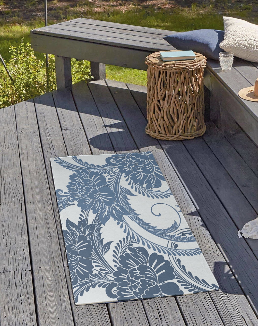 24" 36" Simply Daisy Flower Flourish French Country Chenille Area Rug, Blue