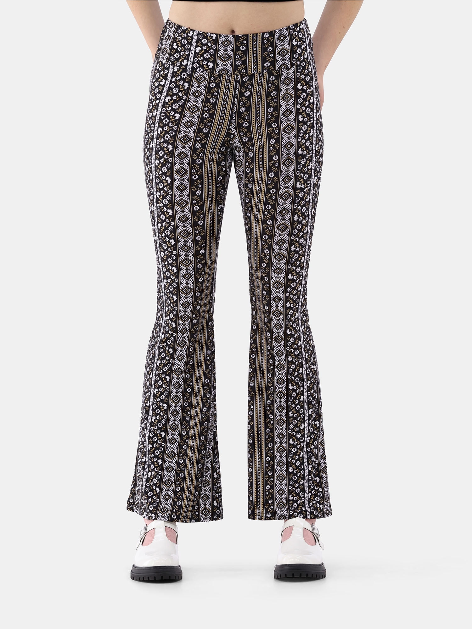 No Boundaries Flare Pants and 2-Pack, Women's and Women’s Plus
