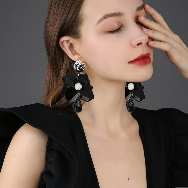Flower teardrop shop earrings