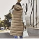 thumbnail image 5 of Chaleco acolchado de longitud media con capucha para mujer, bolsillo sin mangas Et -yoguXL, 5 of 5