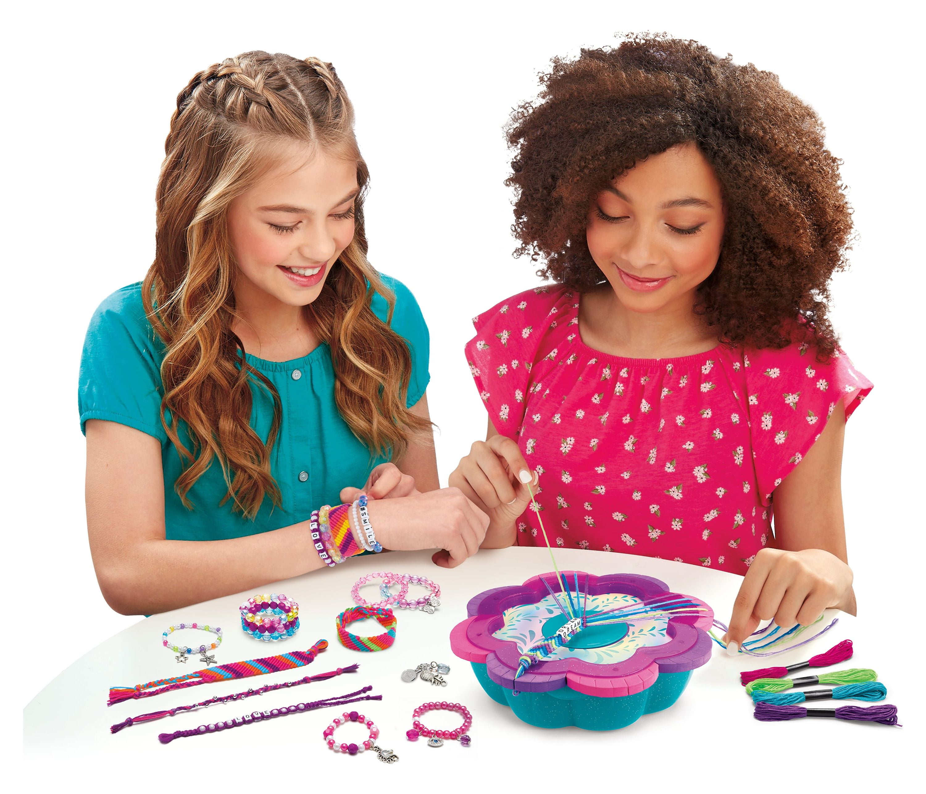 Creatorverse on Instagram: How totally cool is @regislandmx and her new PopStyle  Bracelet Maker kit?! 💖 #CoolMaker #Crafty #MakerMonday