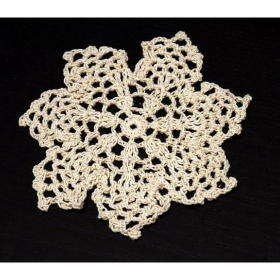 Handmade Crochet Lace Pineapple Beige Doily. 4 Inch Round. 100% Cotton. 4 Pieces.