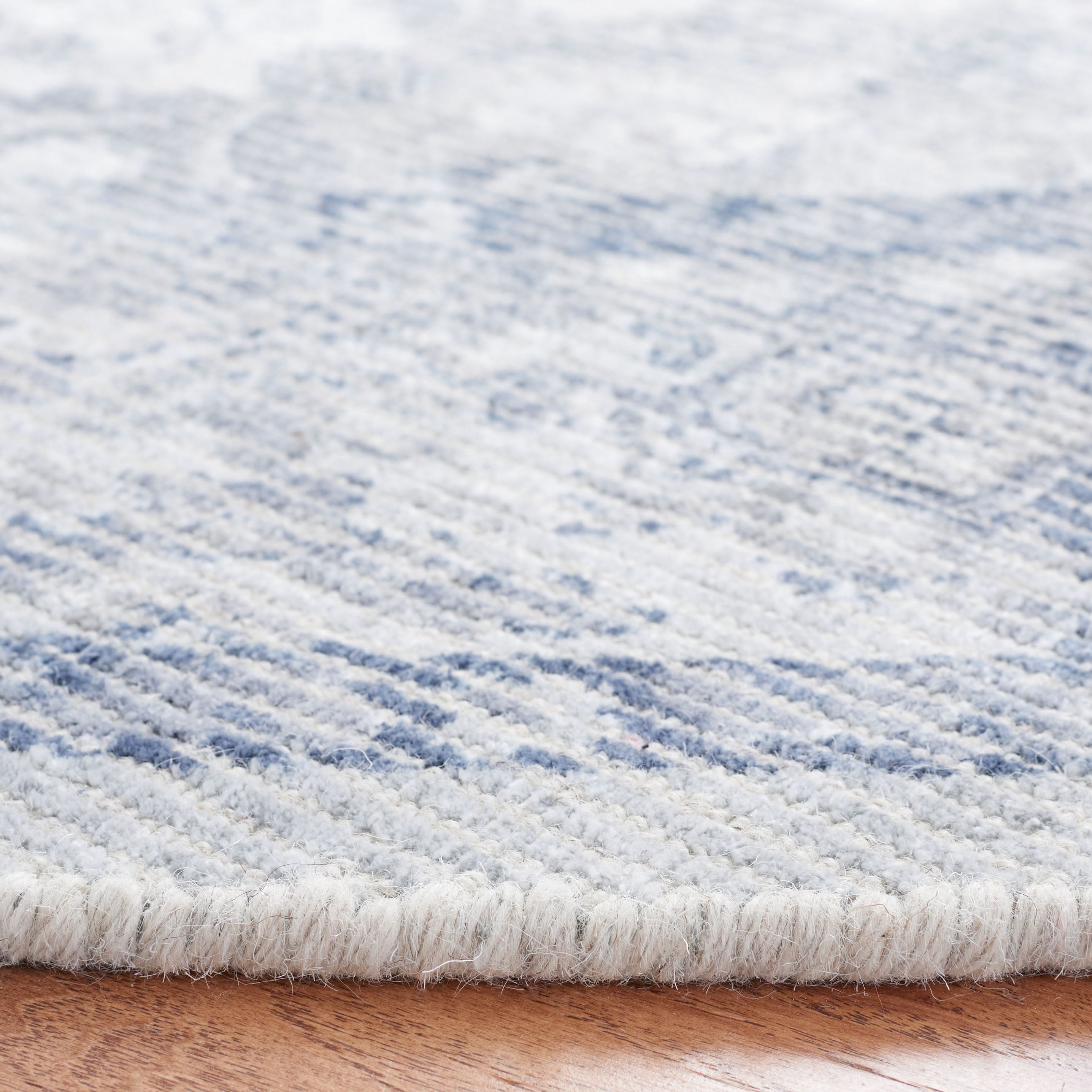 SAFAVIEH Restoration Vintage Caelestinus Geometric Area Rug, Ivory/Blue, 6' x 6' Round