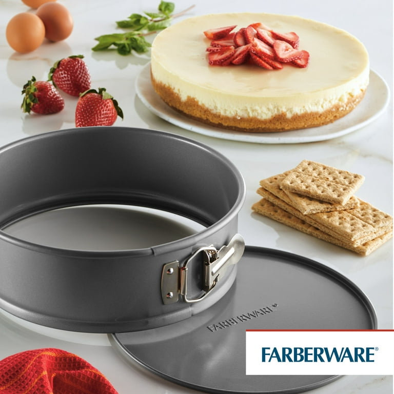 Farberware® Nonstick 9-in. Square Cake Pan