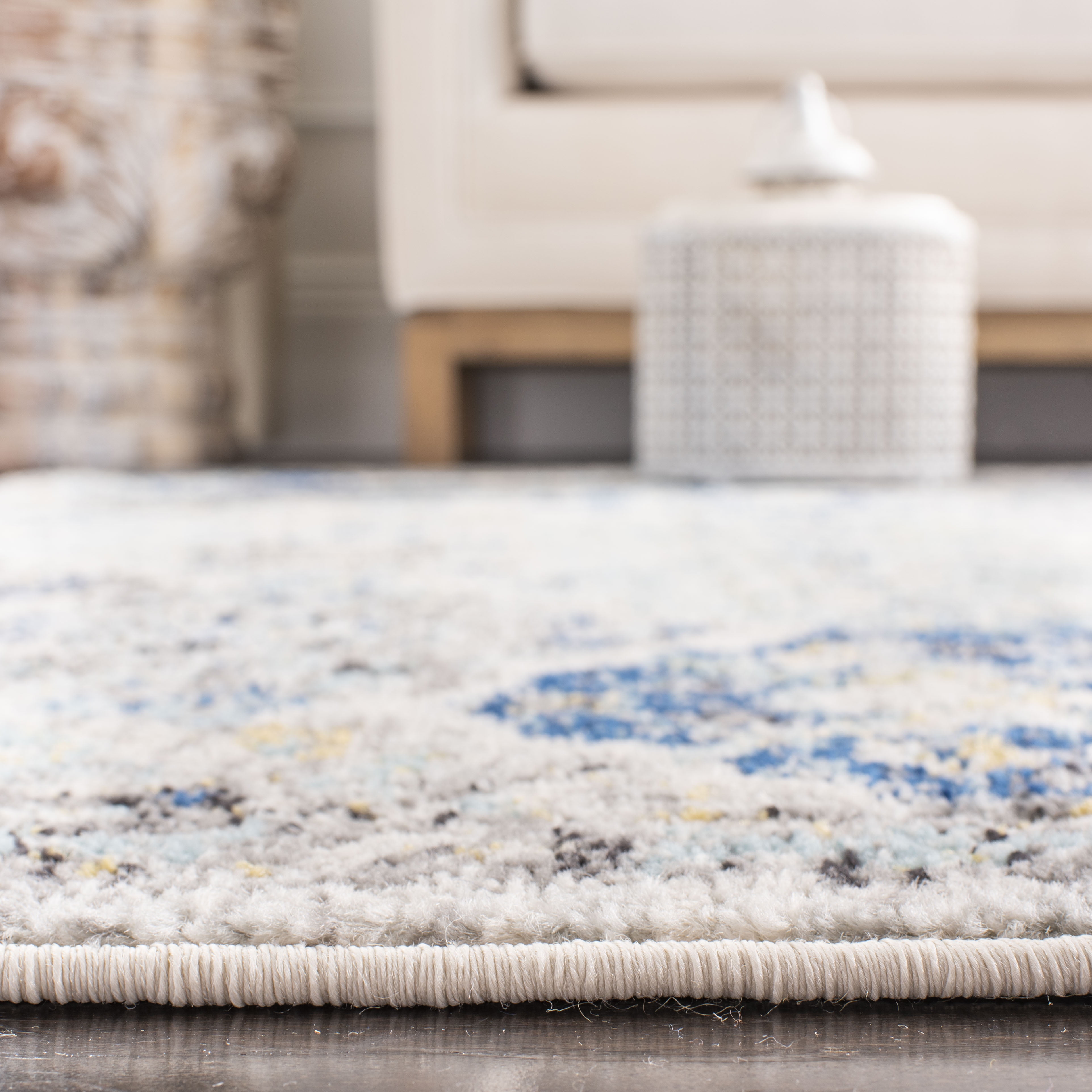 SAFAVIEH Square Rug 12' - Madison Collection - X-Large - Transitional Modern Design, Ivory & Aqua, Non-Shedding & Easy Cleaning, Ideal for Living Room, Bedroom, Dining Space (MAD611A)