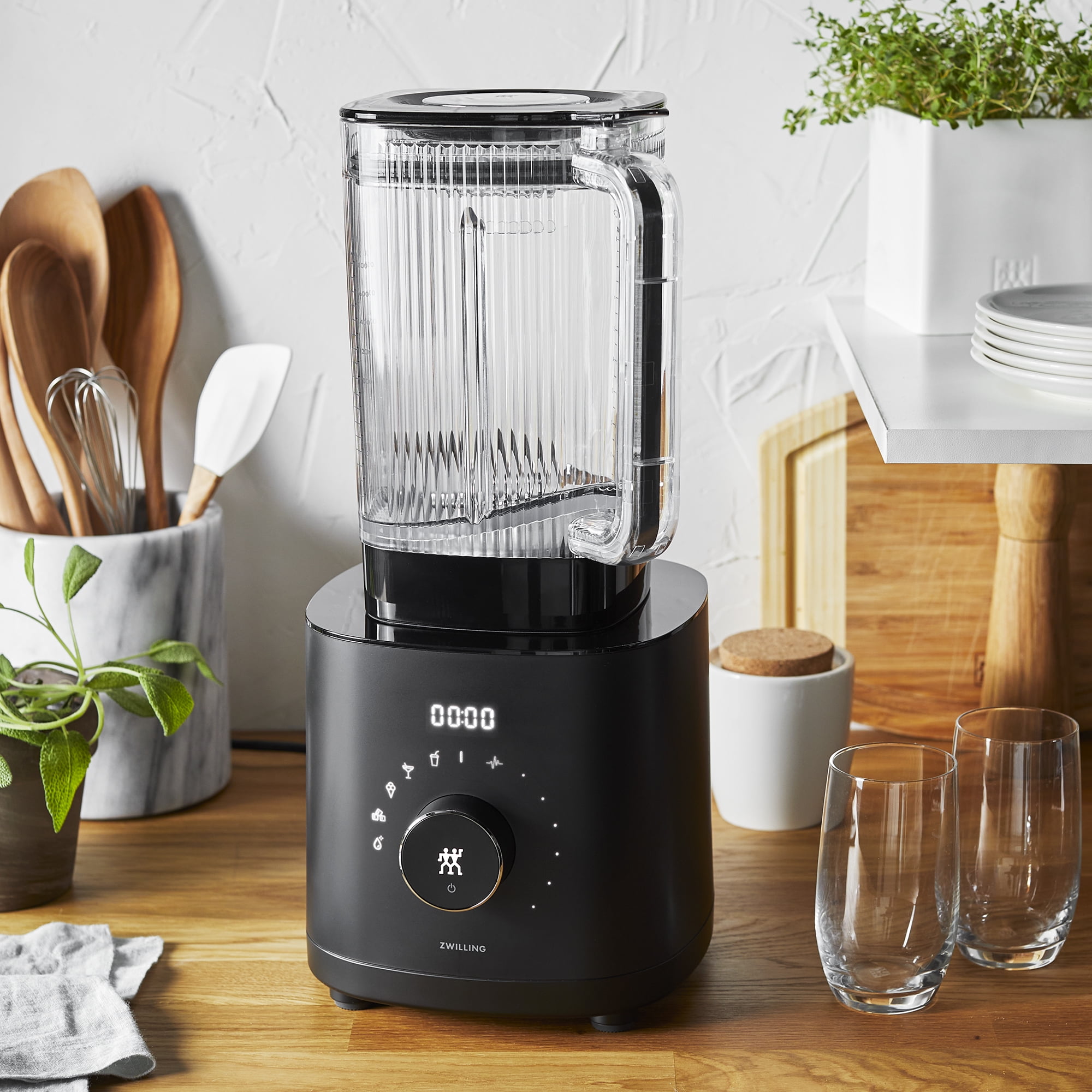 ZWILLING Enfinigy Power Blender, Piranha Teeth Winglet Blade for Shakes, Smoothies, Ice Cream and more, Black