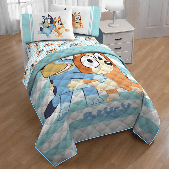 Bluey Sister Hugs & Smiles 4 Piece Twin Size Kids Quilt Set