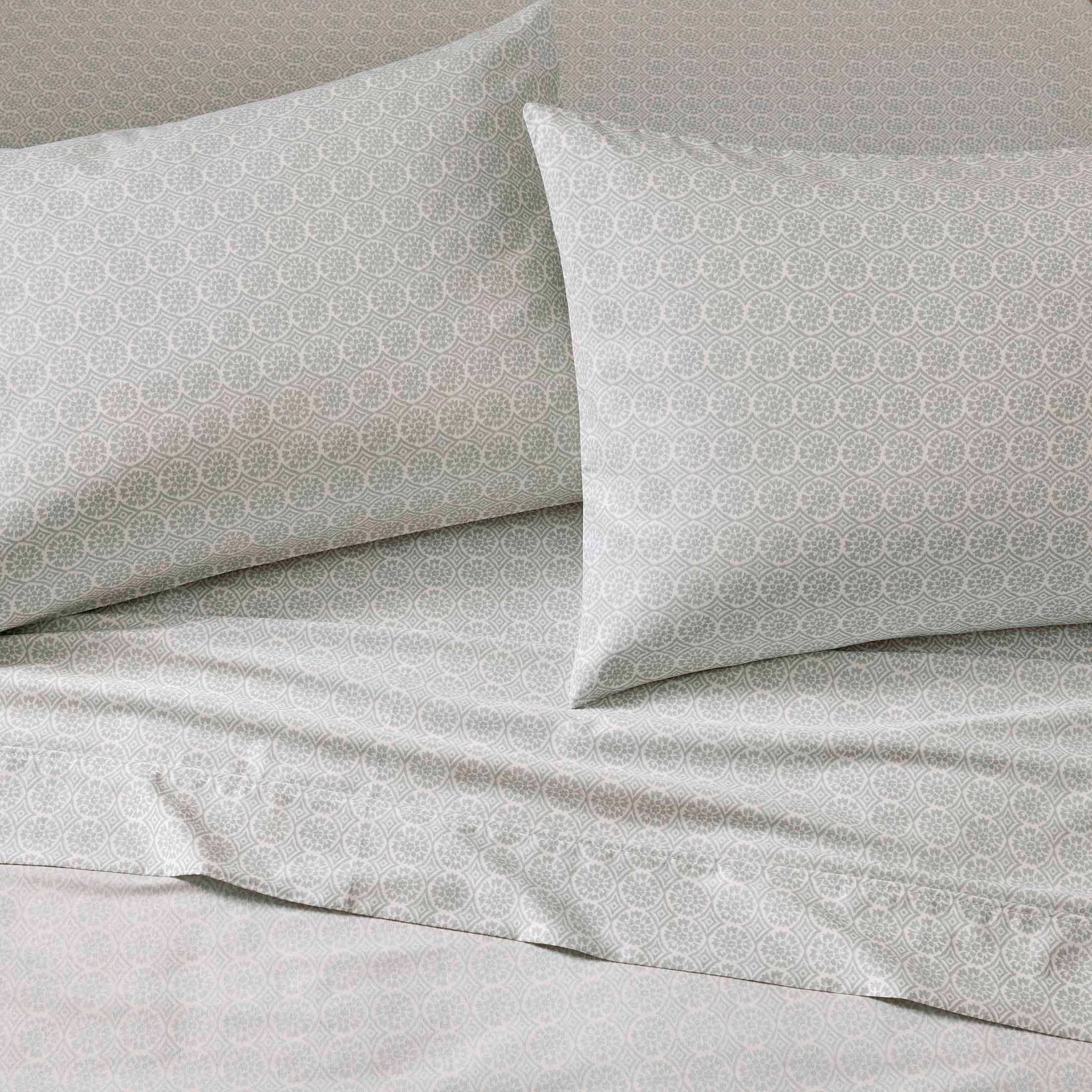 Better Homes & Gardens 2-Piece 300 Thread Count Cotton Sateen Pillowcase Set, Suzani Soft Silver, King
