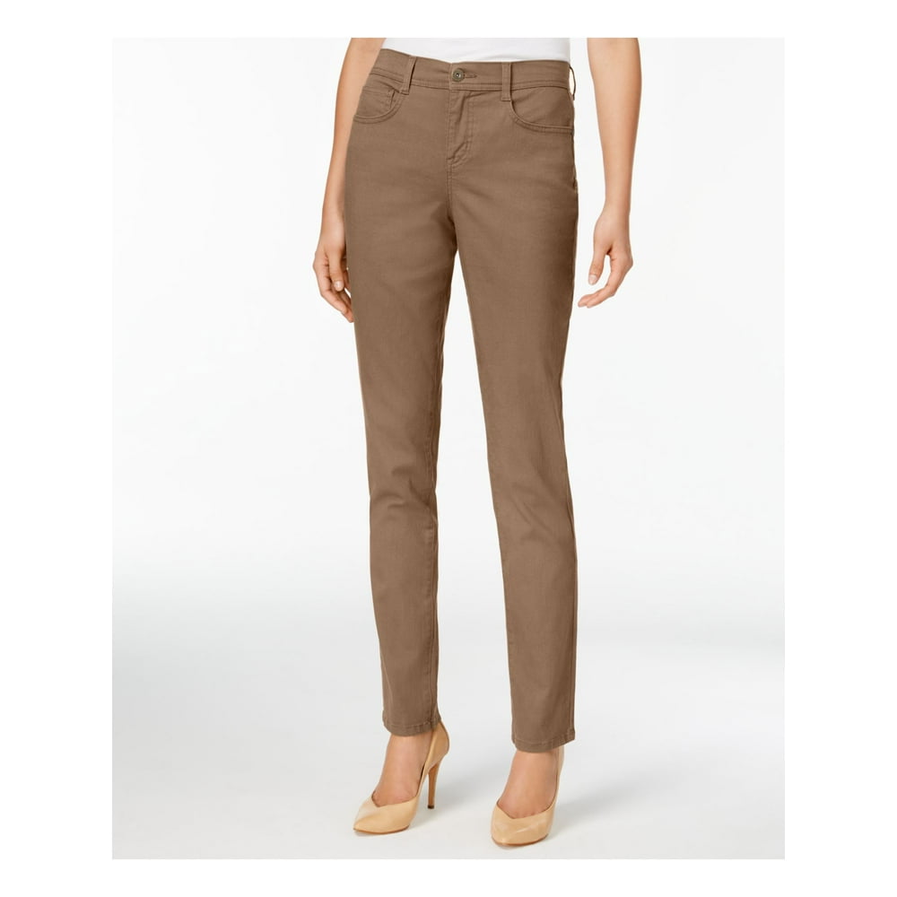 tops on brown jeans