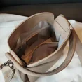 thumbnail image 3 of Bolso de mano elegante de piel de vaca Togo 100% Natural, bolso de hombro femenino con correas anchas, bolso de médico gris y negro, bolso de lujo para chica, 3 of 4